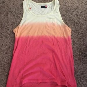 Tank top. Modern amusement. Size: S.